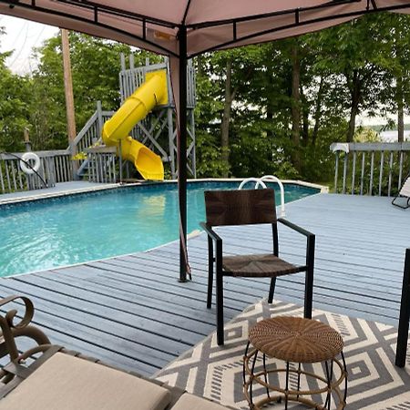 Lakeview Cottage In The Forest With Private Swimming Pool Bobcaygeon Esterno foto